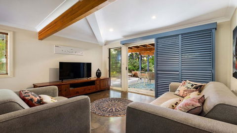 Salty Seaside - Accommodation Daintree 2