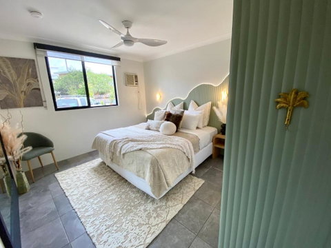 San Antone Luxury In The CBD - Accommodation Daintree 1