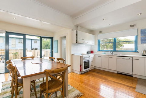 Sand Surf And Sunshine - Accommodation Daintree 1