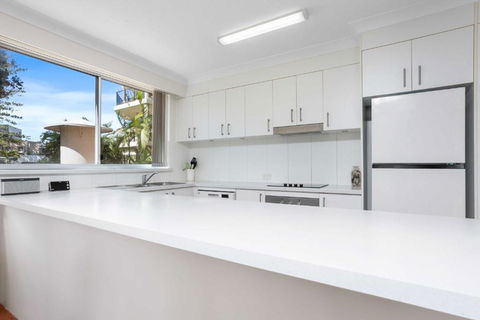 Sandown - Hosted By Burleigh Letting - Accommodation Daintree 3