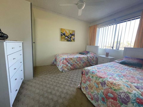 Sandpebbles 1 Pebbly Beach - Accommodation Daintree 3
