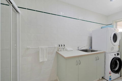 Sandy Cove @ Royle Palms - Accommodation Daintree 2