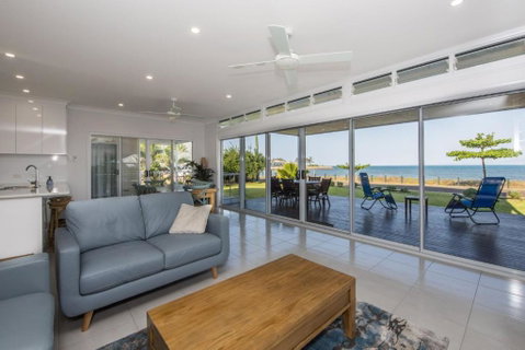 Sandy Decks - Accommodation Daintree 2