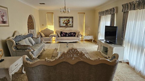 Spacious Holiday Home - Waikerie - Accommodation Daintree 1