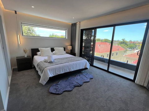 Stylish Serenity At Sunrise - Accommodation Daintree 0