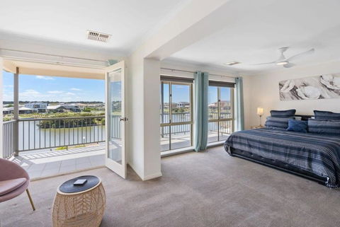 T2 12 Wentworth Pde Hindmarsh Island - No Linen Included - Accommodation Daintree 0
