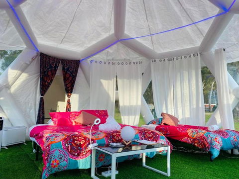 Taj Mahal Upgraded Hex Bubble - Accommodation Daintree 1