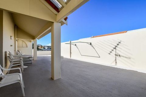 Beachport Apartments - Accommodation Daintree 2