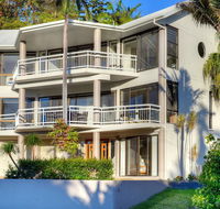 BEACHSIDE MANOR - walk to the beach - Accommodation Daintree