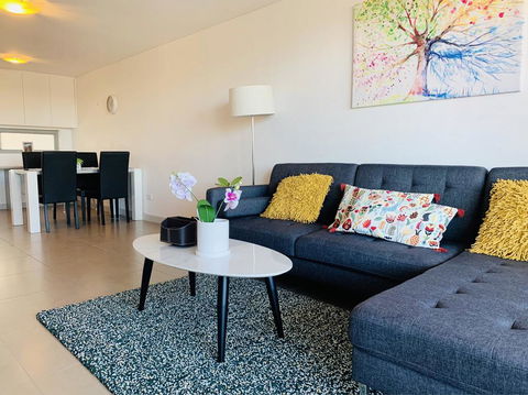 Beautiful Home Close To Shopping Mall And Train Hornsby - Accommodation Daintree 3