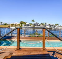 Beautiful waterfront home- CHELSEA - Accommodation Daintree