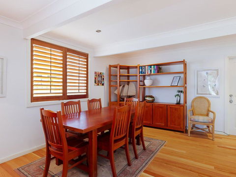 Beauty And The Beach', 88 Foreshore Drive - Large Home With WIFI & Water Views - Accommodation Daintree 1