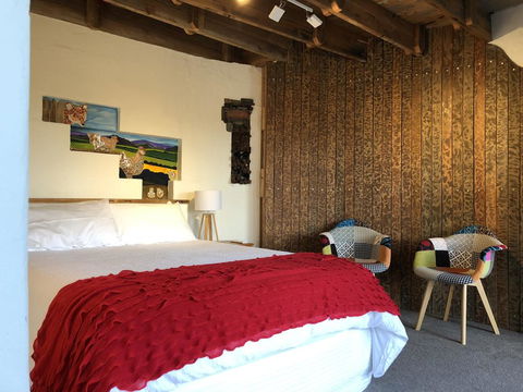 Bed In A Shed Too - Accommodation Daintree 0