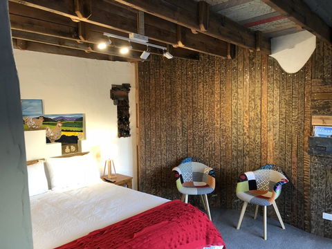 Bed In A Shed Too - Accommodation Daintree 1