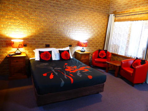 Beechworth Carriage Motor Inn - Accommodation Daintree 3