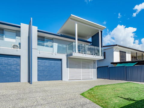 Beerburrum St, 2/22 Dicky Beach - Accommodation Daintree 2