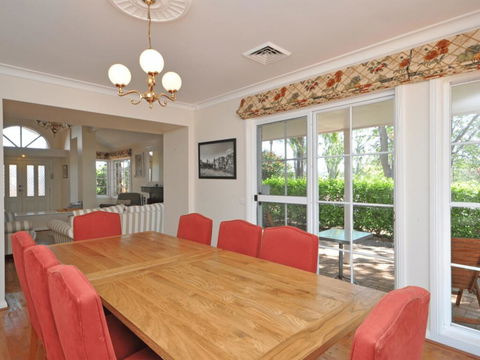Beggars Bridge Vineyard Homestead W/ Pool + Wifi + Tennis + Vineyard - Accommodation Daintree 1