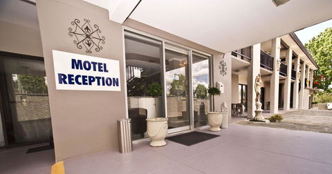 Bella Vista Motel - Accommodation Daintree 0