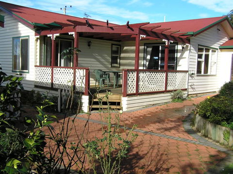 Belle Cottage - Accommodation Daintree 0