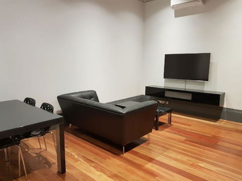 Bespoke On Main - Accommodation Daintree 1