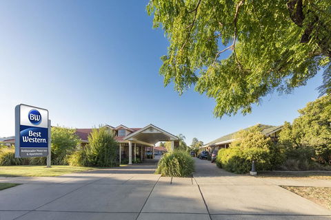 Best Western Ambassador Motor Inn & Apartments - Accommodation Daintree 1