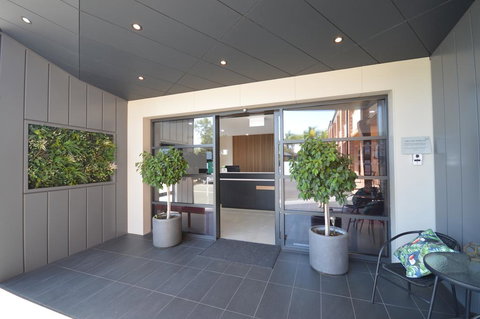 Best Western Bluegum Motel - Accommodation Daintree 2