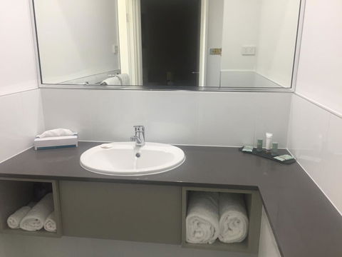 Best Western Cattle City Motor Inn - Accommodation Daintree 2