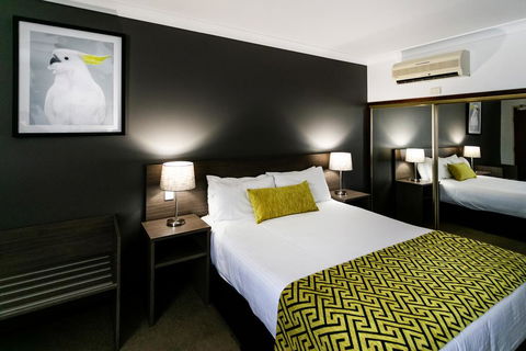 Best Western Plus Ambassador Orange - Accommodation Daintree 1