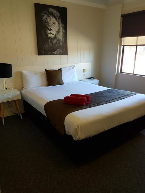 Bidgee Motor Inn - Accommodation Daintree 0