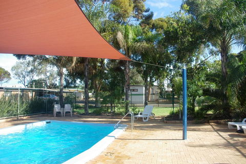 Big4 Acclaim Prospector Holiday Park - Accommodation Daintree 0