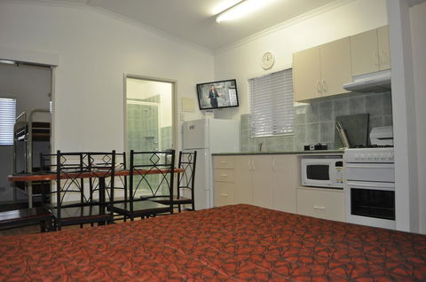 BIG4 MacDonnell Range Holiday Park - Accommodation Daintree 1