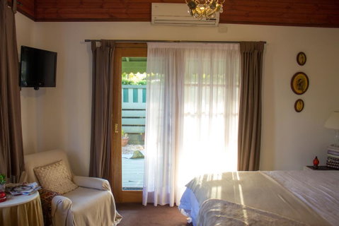 Billabong Cottage - Accommodation Daintree 3