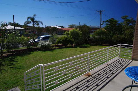 Billy's On Main, 44 Main Street - Accommodation Daintree 3