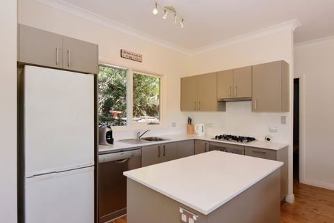 Bimbadeen - Comfortable Country Styled House! - Accommodation Daintree 3