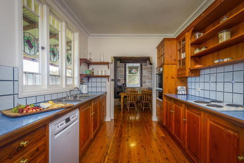 Bimbadeen Mountain Retreat - Accommodation Daintree 3