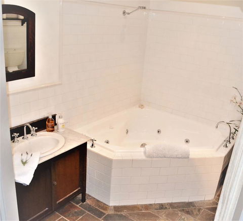 Bindley House B&B Cottage - Accommodation Daintree 1