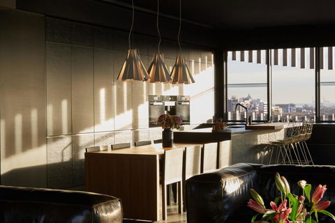 Birdcage Penthouse Luxury Melbourne Ultra Modern Industrial Chic - Accommodation Daintree 3