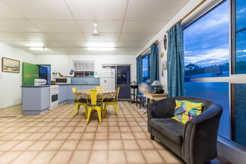 Birdsong House- Dingo Beach - Accommodation Daintree 2