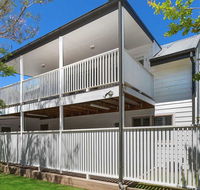 Blake Loft on Manning - 500 metres to two beaches - Accommodation Daintree