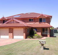 Blue Bay 83a Rocky Point Road - Foxtel  air conditioning downstairs - Accommodation Daintree