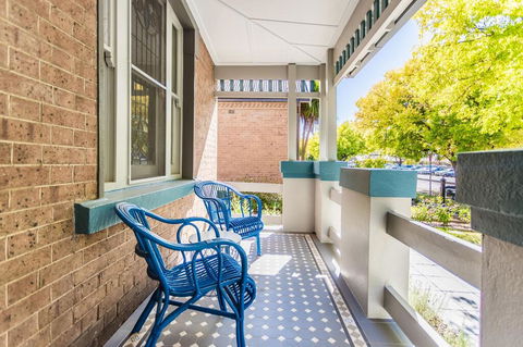Blue Door Apartments Heritage Charm In CBD - Accommodation Daintree 1