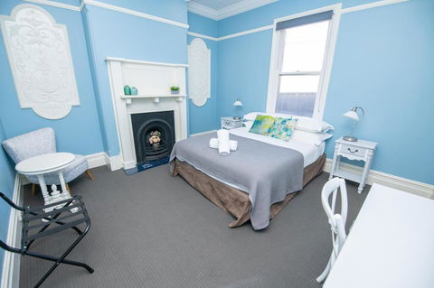 Blue Door Apartments Heritage Charm In CBD - Accommodation Daintree 2
