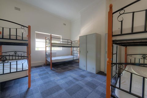 Blue Mountains Backpacker Hostel - Accommodation Daintree 2