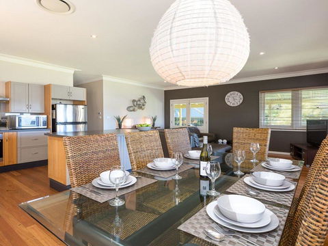 Bluewater - Riverfront Location With Water Views - Accommodation Daintree 3