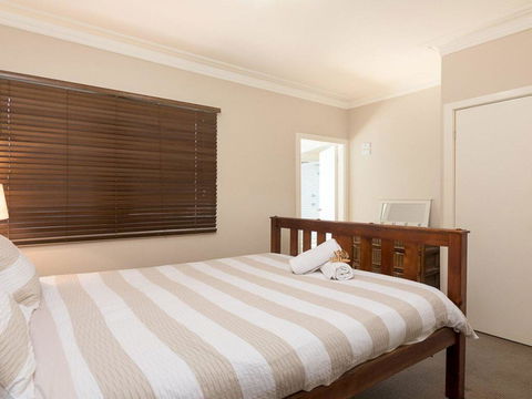 Bluewater - Riverfront Location With Water Views - Accommodation Daintree 2