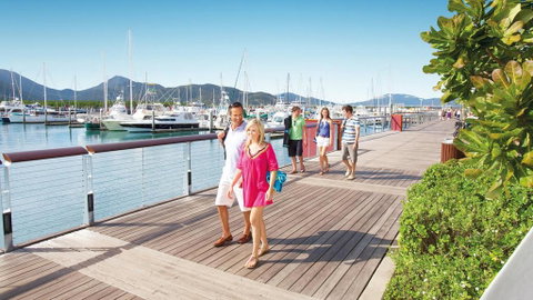 Boatel Cairns - Accommodation Daintree 1