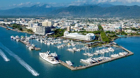 Boatel Cairns - Accommodation Daintree 0