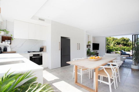 The Treehouse Penthouse - Accommodation Daintree 0