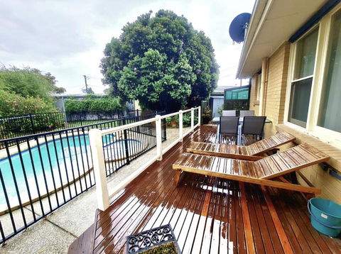 Waterfront Quiet Stay Off Geelong & Avalon Airport - Accommodation Daintree 2