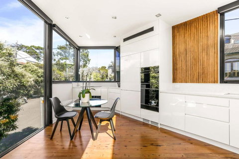 Woollahra House Beautiful 3 Bedroom Terrace - Accommodation Daintree 2